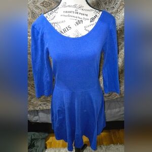 Blue long sleeve form fitting dress by Express Size M.
